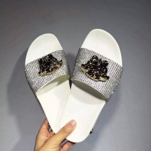 Versace women slippers AAA-010