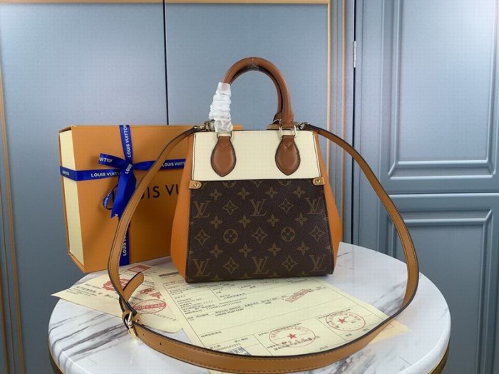 LV Hangbags AAA Women-589