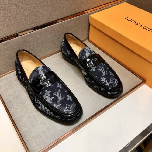 LV Men shoes 1：1 quality-4047