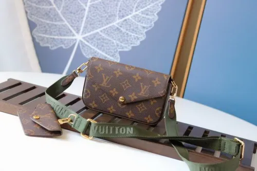 LV Hangbags AAA Women-714