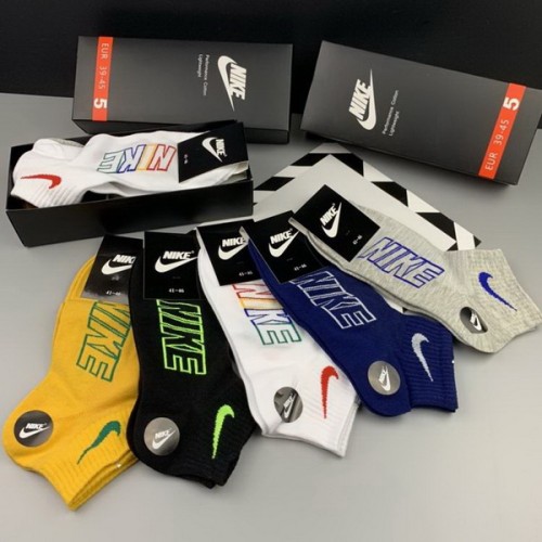 Nike Socks-028