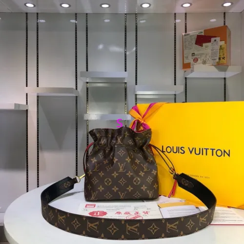 LV Hangbags AAA-117
