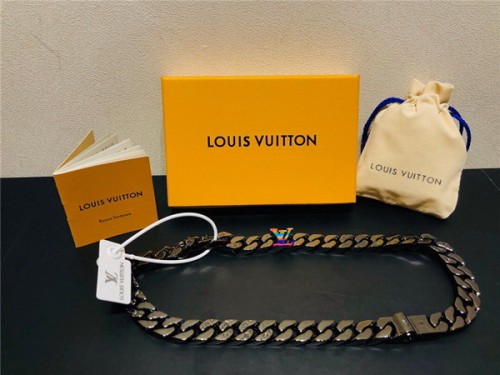 LV Necklace-037