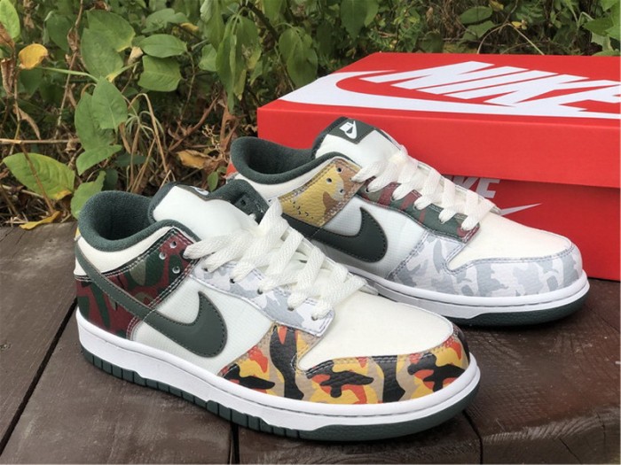 Authentic Nike Dunk Low SE Multi Camo