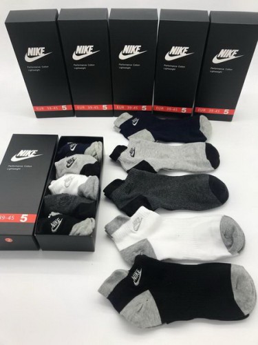Nike Socks-030