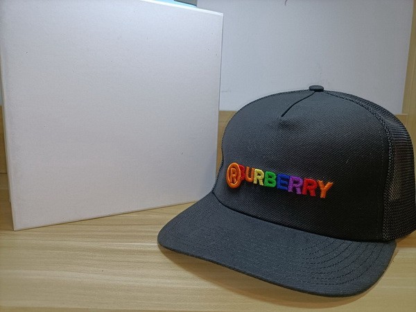 Burrerry Hats AAA-370