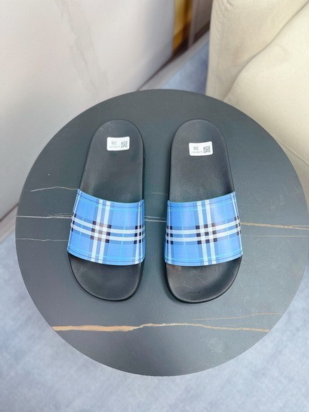 Burberry women slippers AAA-026