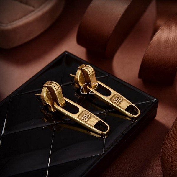 B Earring-008