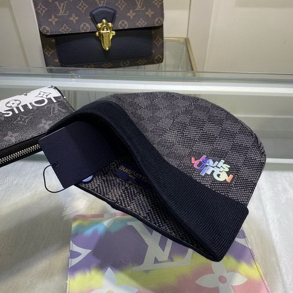 LV Wool Cap Scarf AAA-172