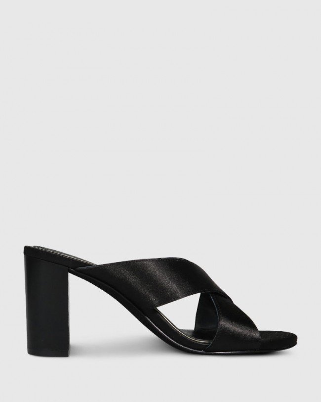 wittner black mules
