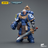 JOYTOY JT7677  Warhammer 40k 1: 18  Ultramarines Lieutenant with Power Fist
