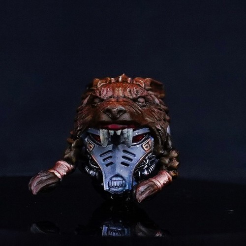 COOL TOYS CLUB CTC 410 Helmet for Space Wolves Geigor Fell-Hand