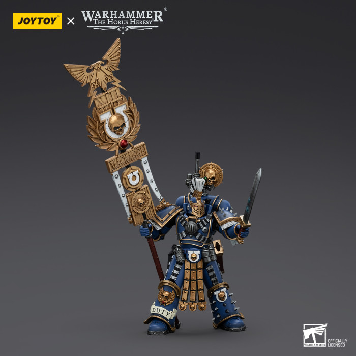 JOYTOY Warhammer Horus Heresy - Action Figure Ultramarines Remus Ventanus, 13,7 Cm, Collezionabile 1/18 Con Accessori