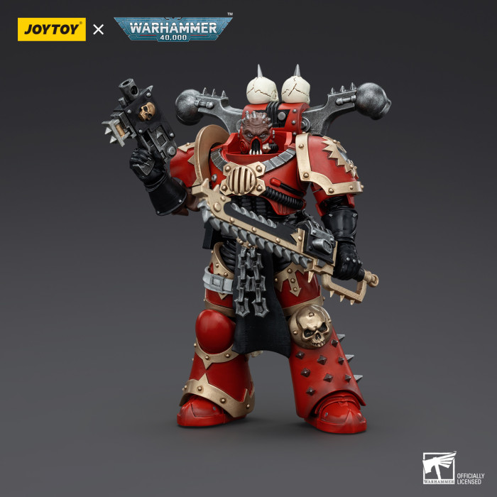 JOYTOY 1/18 Statuetta giocattolo Warhammer 40,000, World Eaters Khorne Berzerker with Eviscerator Chainaxe, 13cm Figura da collezione,15 anni e più, La scelta perfetta per fan e collezionisti