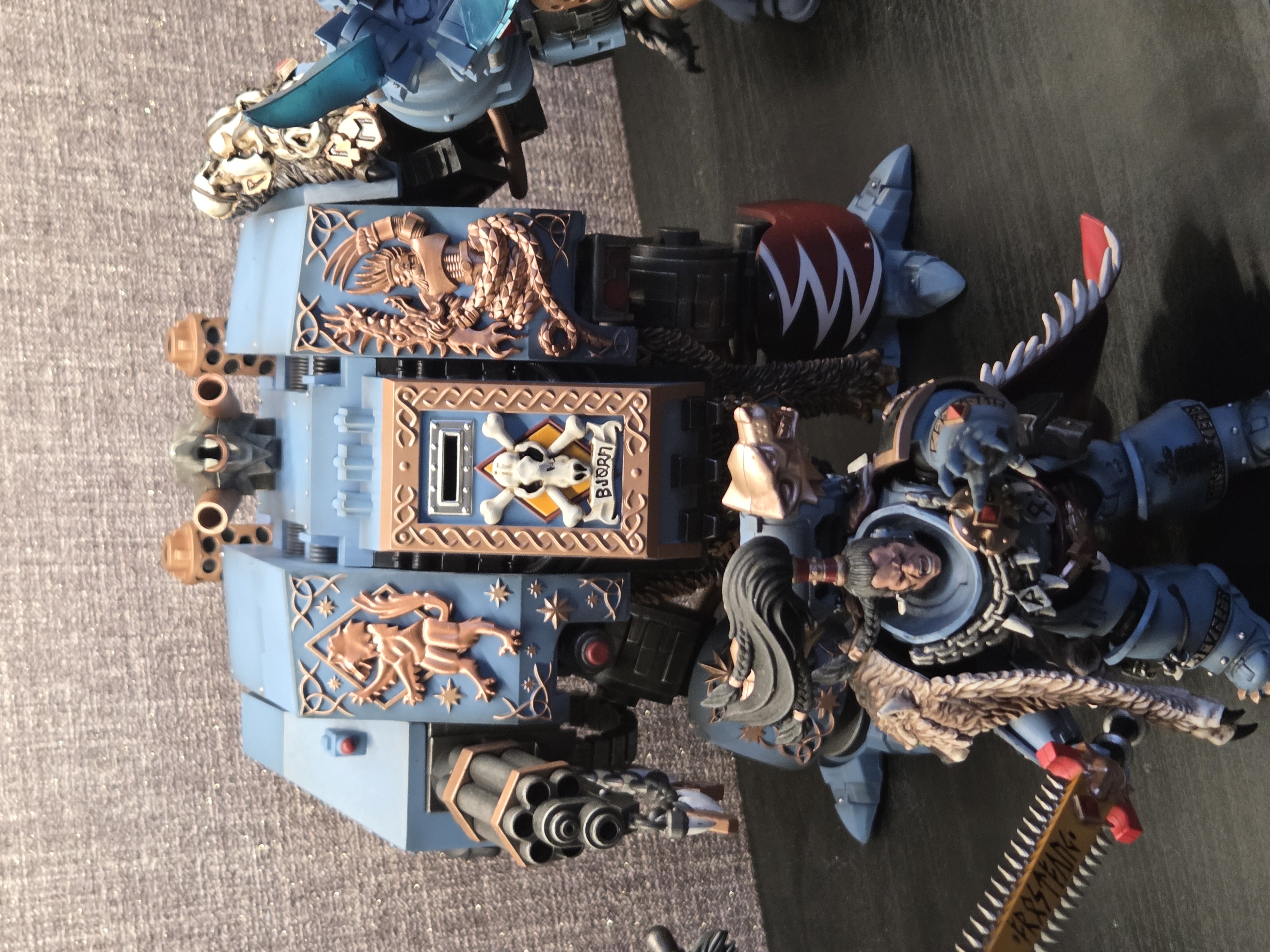 Reviews : JOYTOY JT2924 Warhammer 40k 1: 18 Space Wolves Bjorn the