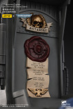 JOYTOY  Warhammer 40k 1: 1 Ultramarines Captain MkX Helmet & Display Stand