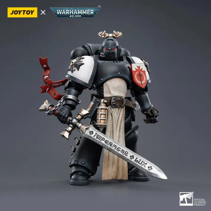 JOYTOY Warhammer 40k 1: 18 Black Templars Marshal Primaris Sword Brethren and Emperors Champion