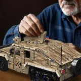Mould King 20047 Military Humvee Tracked Vehicle