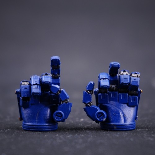 CTC 644 2pcs fully jointed movable robotic hands for JT01338 Marneus Calgar